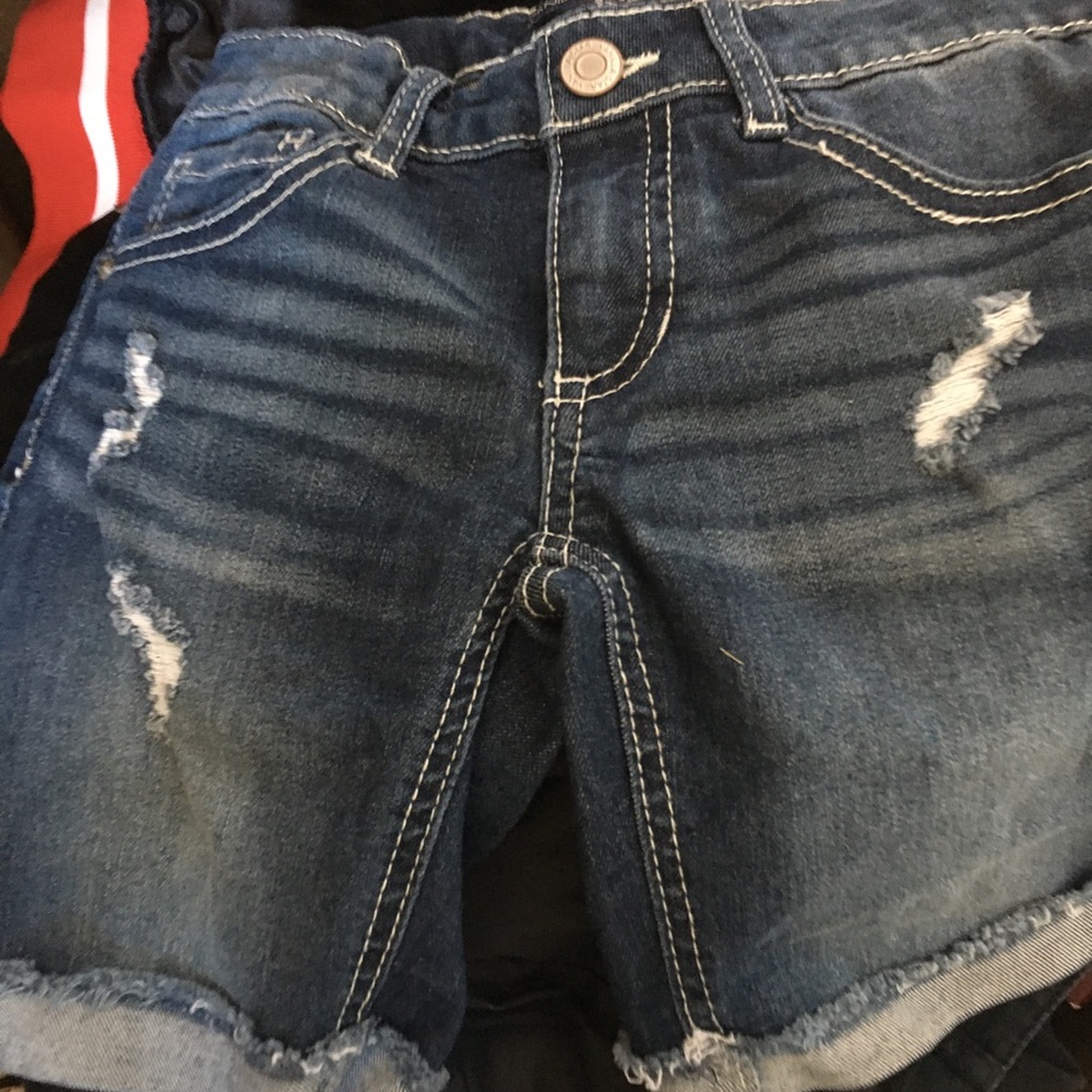 FINAL MARKDOWN Girls vanilla star shorts (7)